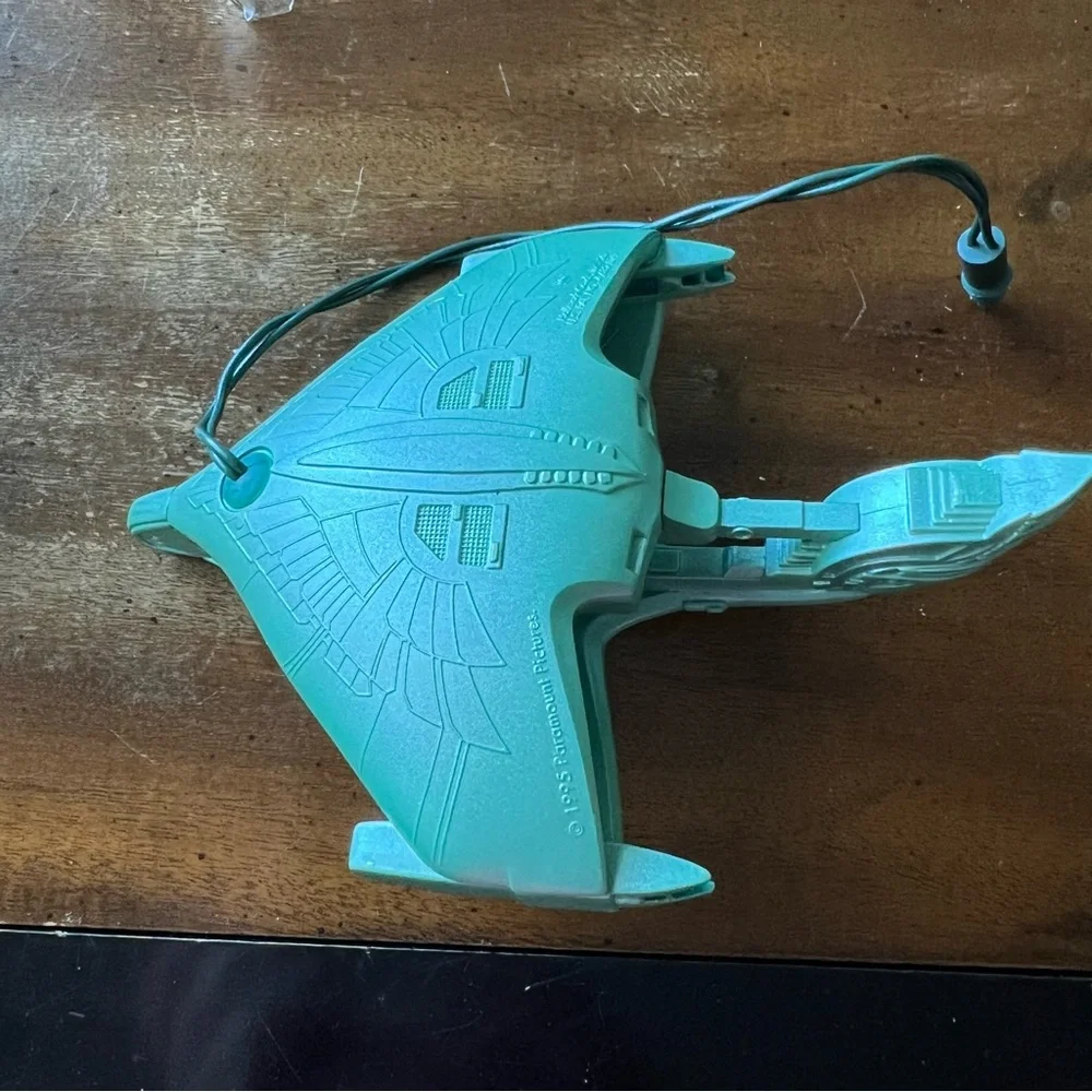 Hallmark Keepsake Star Trek Romulan Warbird lights Christmas Ornament Vtg 1995